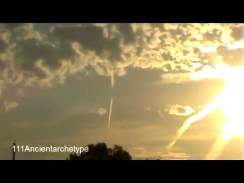 SOUND of HAARP WEAPON IN ACTION !!!  SCARY Lights & Noise!! 2011