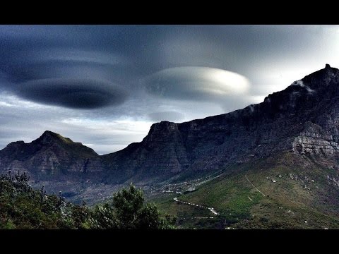 UFO Sightings 2017 | UFOs Caught On Tape | UFO on Mountain