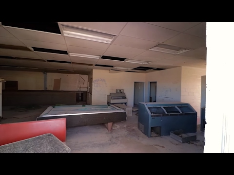 Check Out What We Found Near AREA 51 In The Middle Of Nowhere Nevada ABANDONED Resort & Pool UrbEx