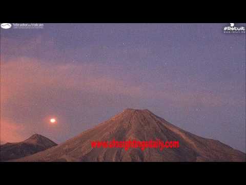 UFO Over Colima Volcano Makes Hard Right Turn, UFO Sightings Daily