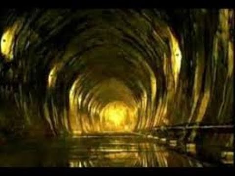 UNDERGROUND DULCE BASES  How the Mandela Effect and HOLLYWOOD HAVE SCRETS