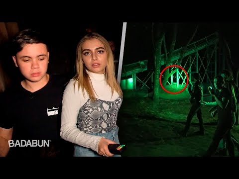 Una noche en un parque embrujado con mi novia